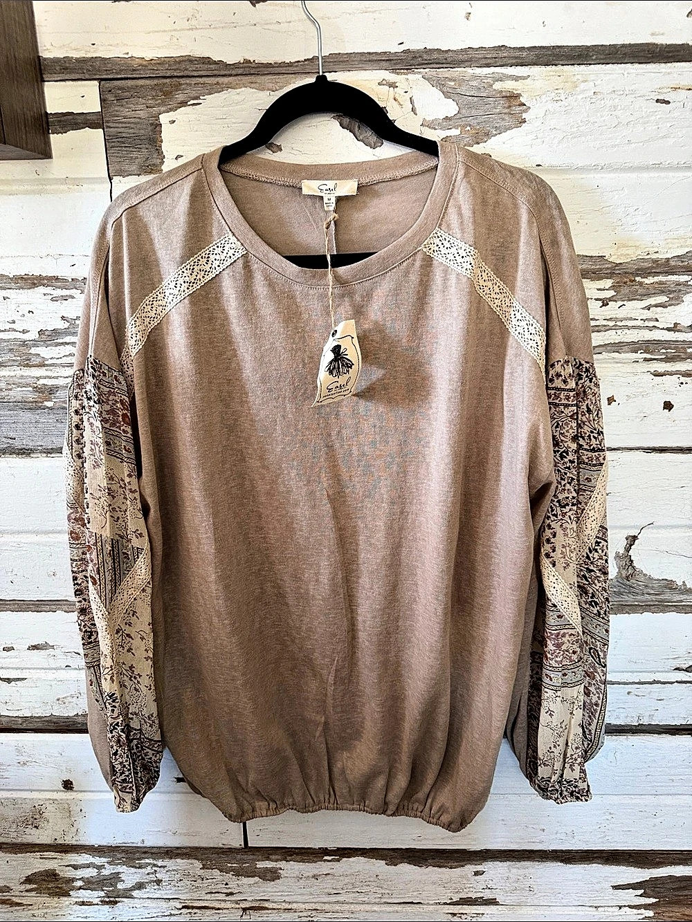 Easel Paisley Sleeve Tunic in Brown & White Size Medium NWT (59